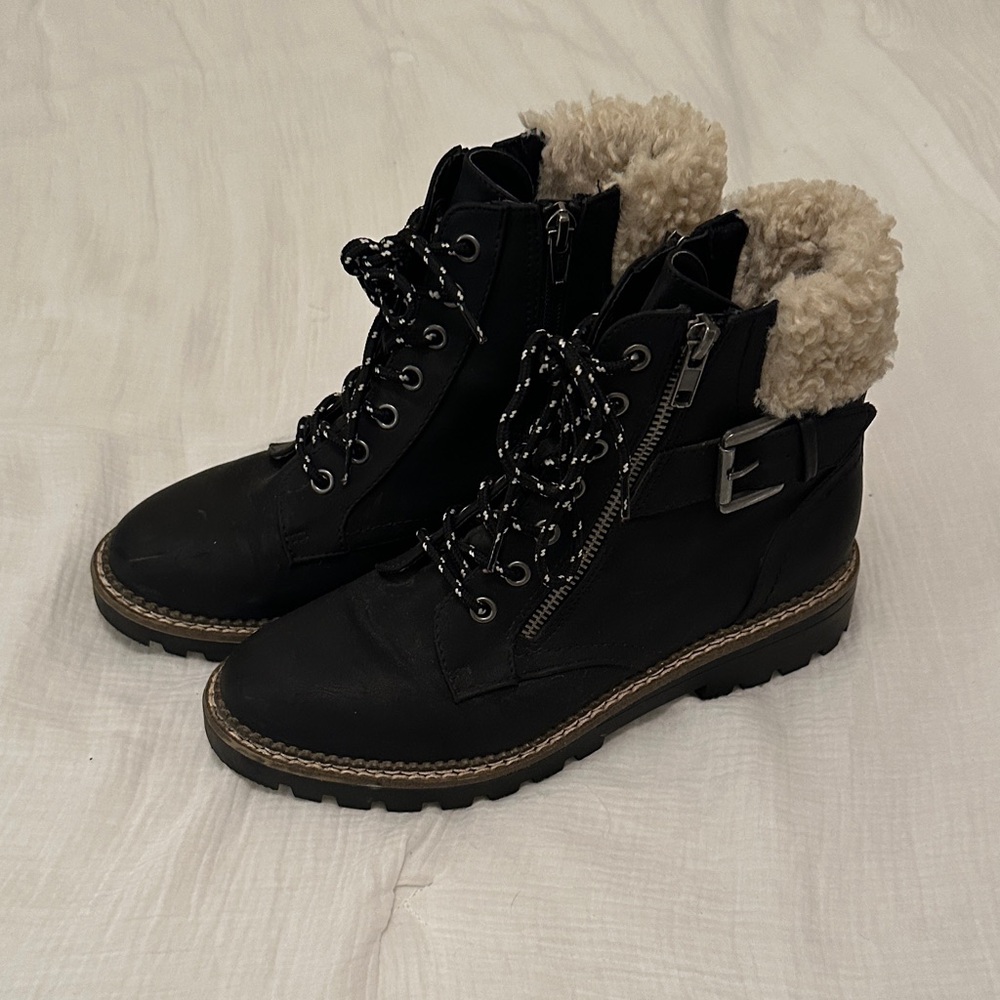 Women's Black Ankle Boots with Faux Fur Lining